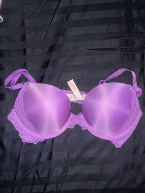 Victoria's Secret Lavender Lace-Trim Push-Up Bra